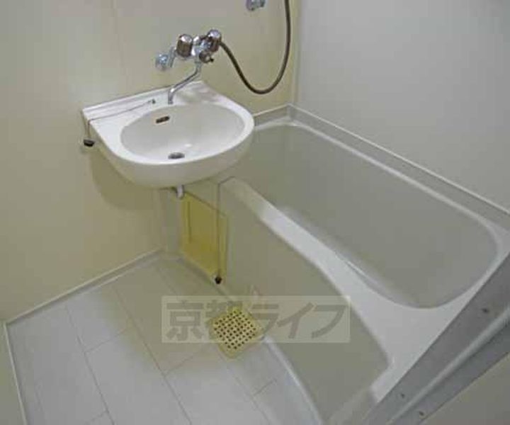 ハイツ北芳1Aの風呂