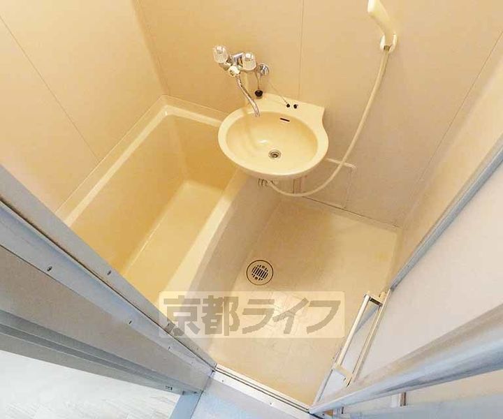 京都府京都市伏見区深草キトロ町の賃貸マンションの風呂