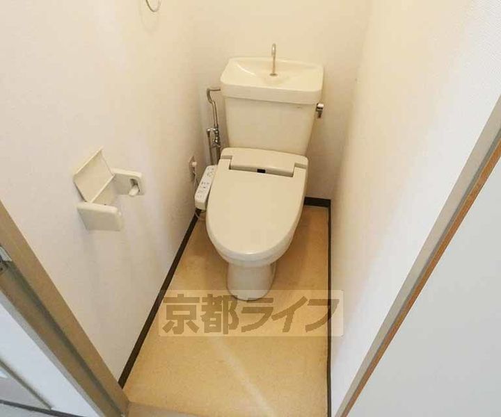 京都府京都市伏見区深草キトロ町の賃貸マンションの内装