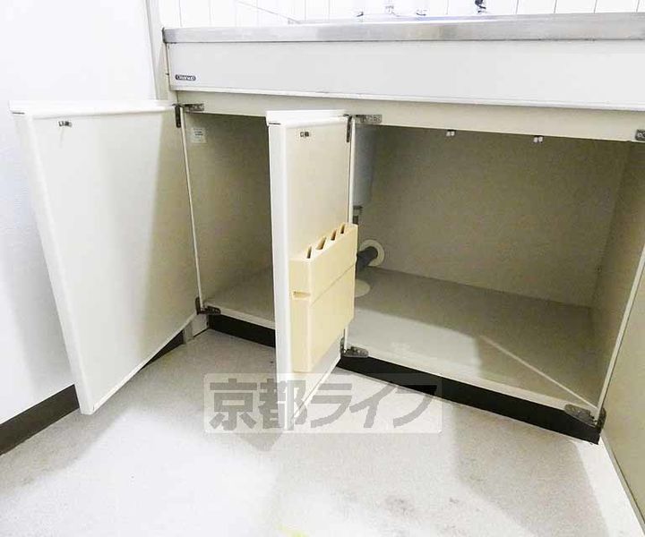 京都府京都市伏見区深草キトロ町の賃貸マンションの内装