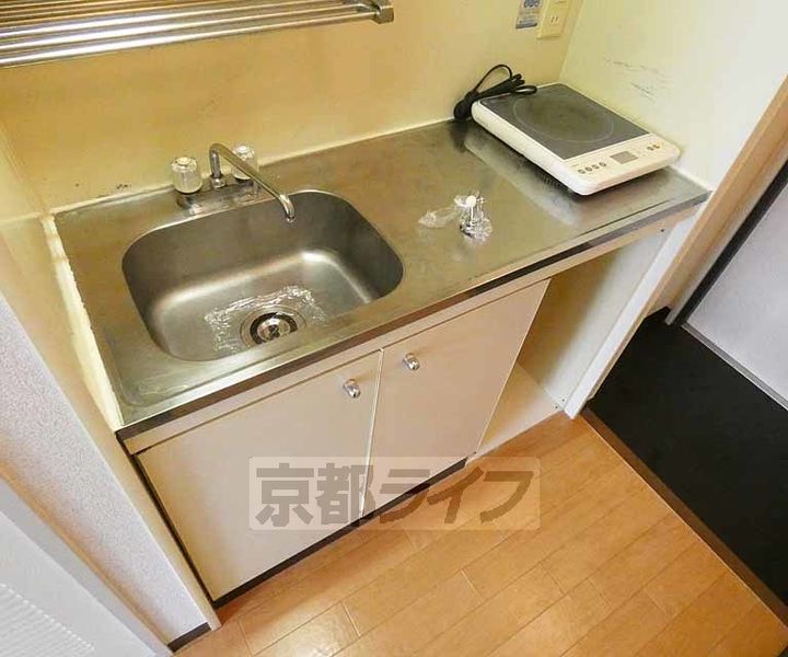 京都府京都市伏見区京町2丁目の賃貸マンションのキッチン