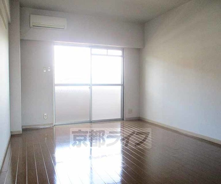 プレシードノモト308の居間