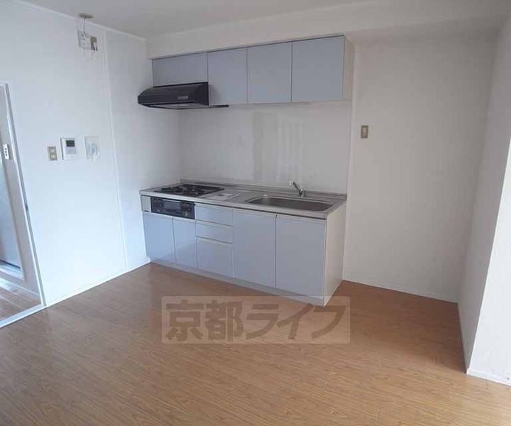 シャルム醍醐の居間