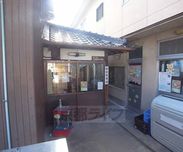 京都府京都市山科区西野山中臣町の賃貸アパートの周辺