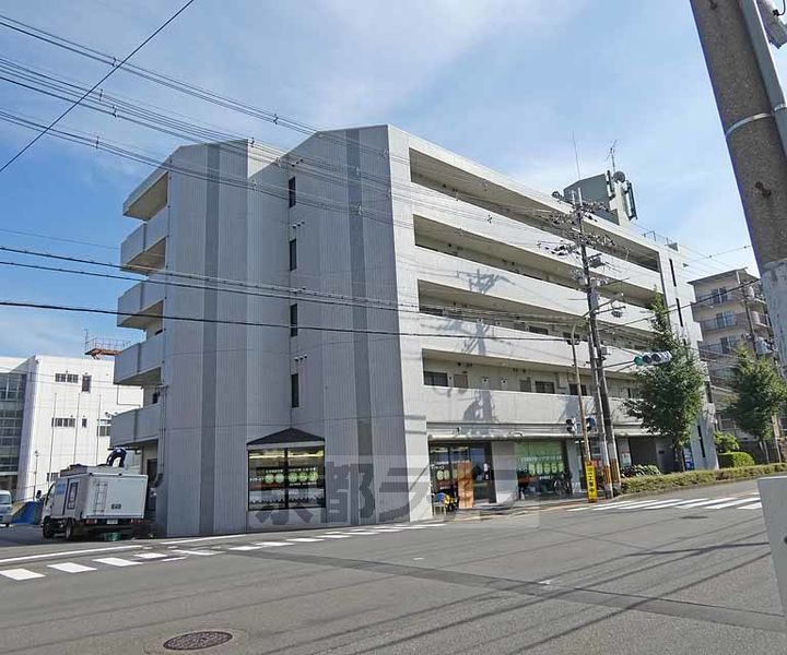 京都府京都市伏見区淀木津町の賃貸マンションの外観