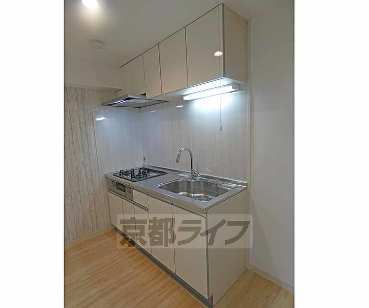 京都府京都市伏見区淀木津町の賃貸マンションのキッチン