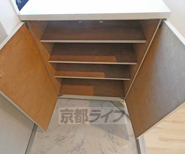 京都府京都市伏見区淀木津町の賃貸マンションの内装