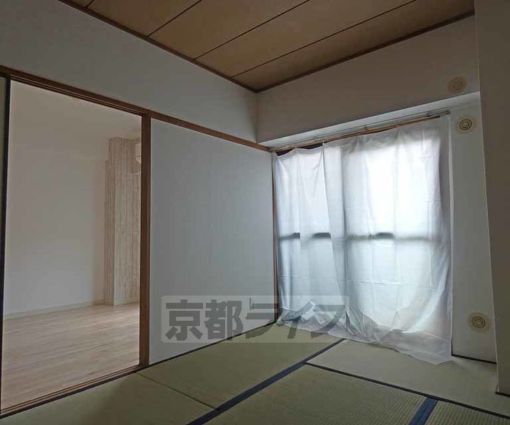 京都府京都市伏見区淀木津町の賃貸マンションの寝室