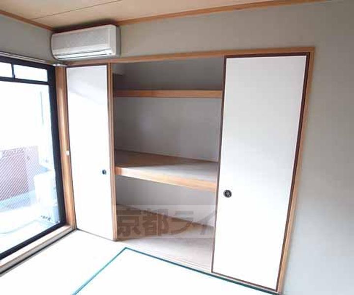 京都府京都市伏見区向島津田町の賃貸マンションの内装