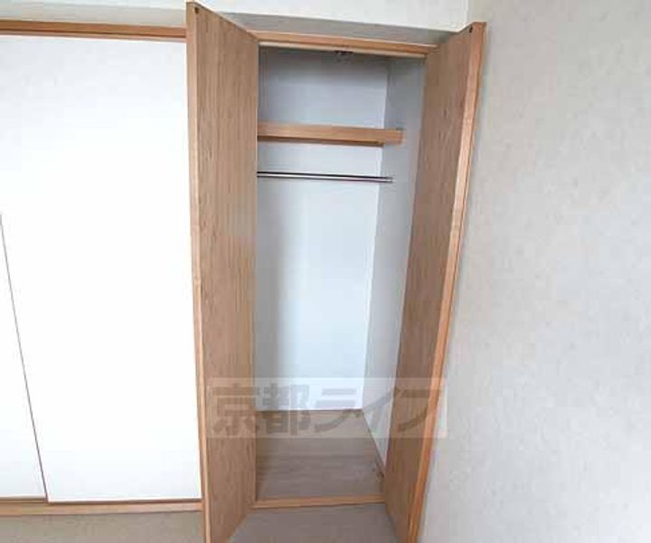 京都府京都市伏見区向島津田町の賃貸マンションの内装