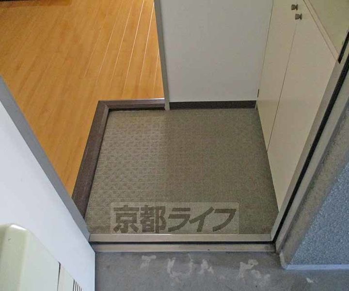 グレース16205の玄関