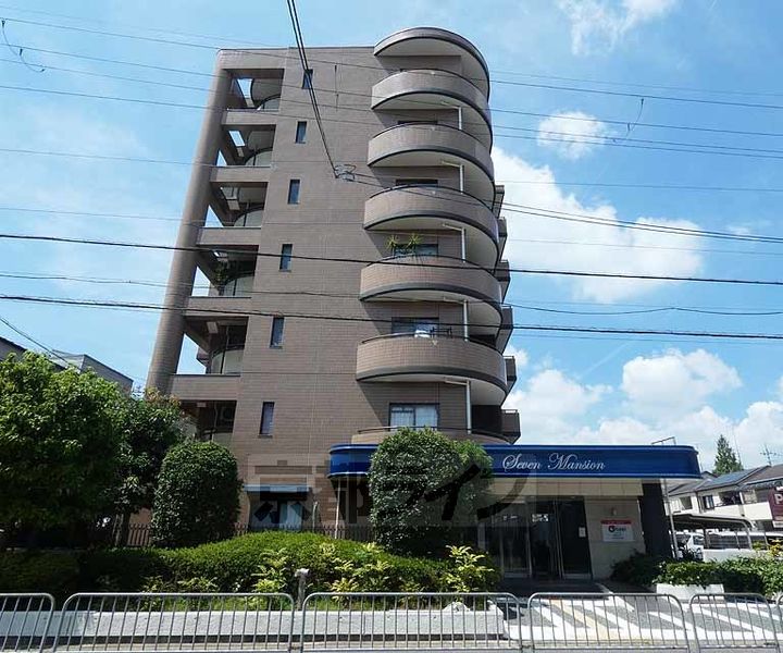 セブンマンション(ベルヴィ51)303の外観