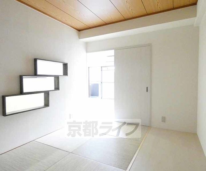 セブンマンション(ベルヴィ51)303の居間