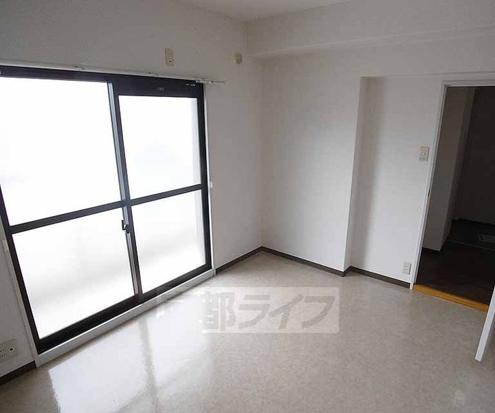 アーバニティー桂の居間