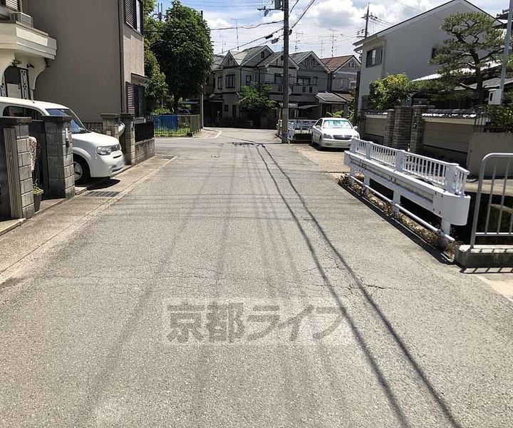 京都府京都市西京区下津林南大般若町の賃貸マンションの周辺