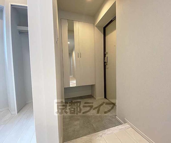 THE RESIDENCE 北白川205の玄関