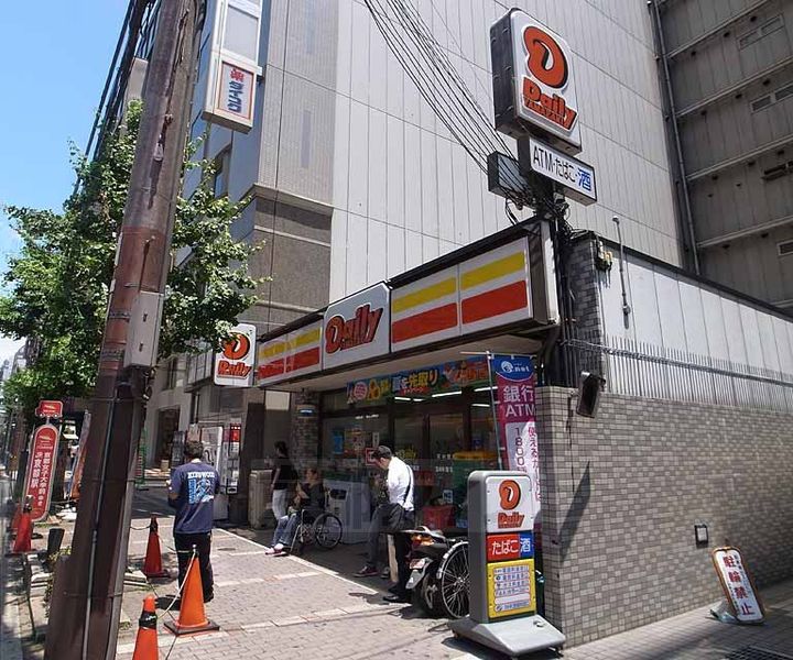 エスリード四条河原町1008の周辺