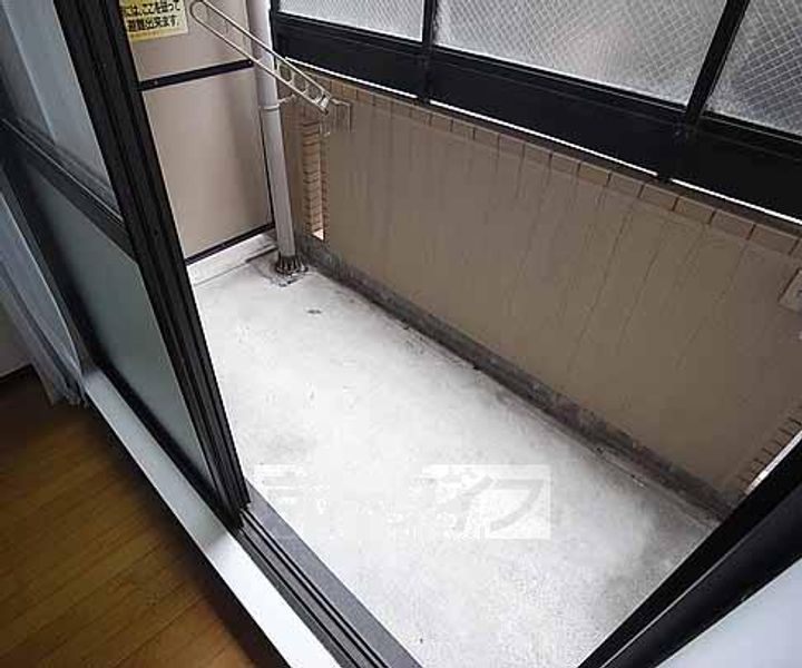 京都府京都市西京区川島粟田町の賃貸マンションの内装