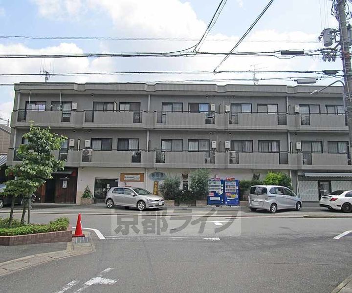 京都府京都市西京区嵐山朝月町の賃貸マンションの外観