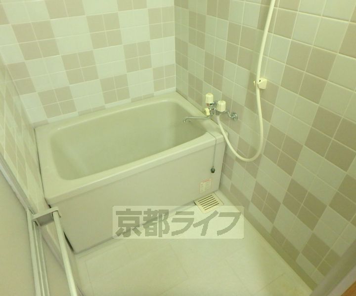 京都府京都市西京区嵐山朝月町の賃貸マンションの風呂
