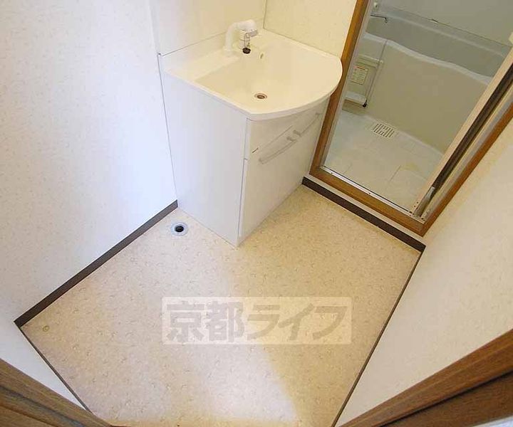京都府京都市西京区桂上野西町の賃貸マンションの内装