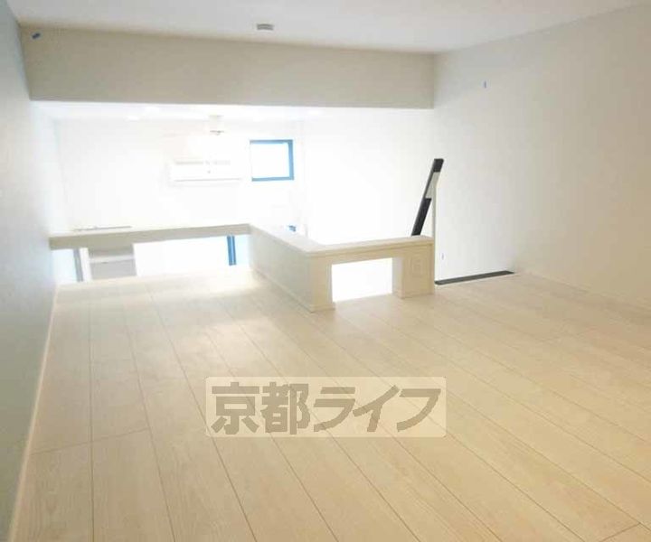 ハーモニーテラス小栗栖森本町の居間