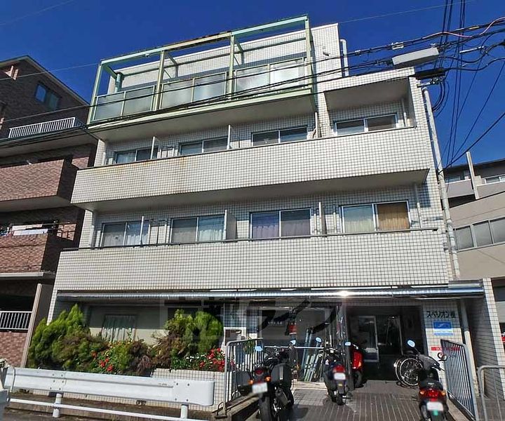 京都府京都市西京区桂徳大寺北町の賃貸マンションの外観