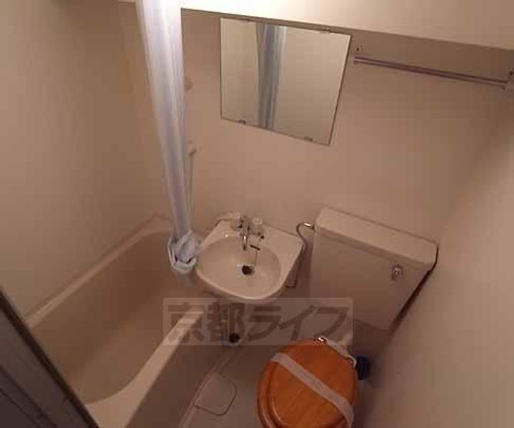 京都府京都市西京区桂徳大寺北町の賃貸マンションの風呂