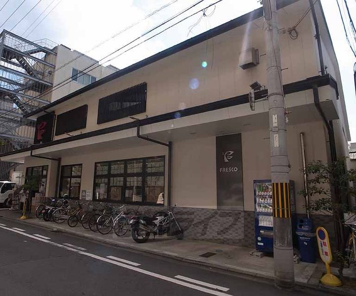京都府京都市中京区油屋町の賃貸アパートの周辺