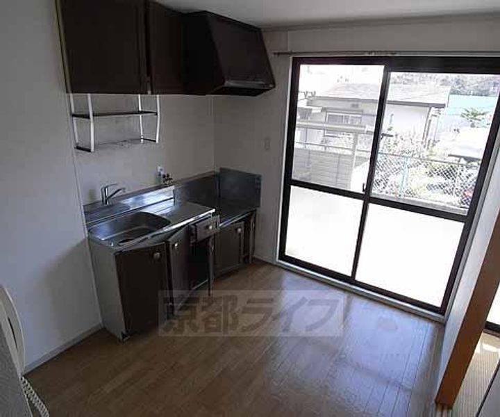 セジュール清水の居間