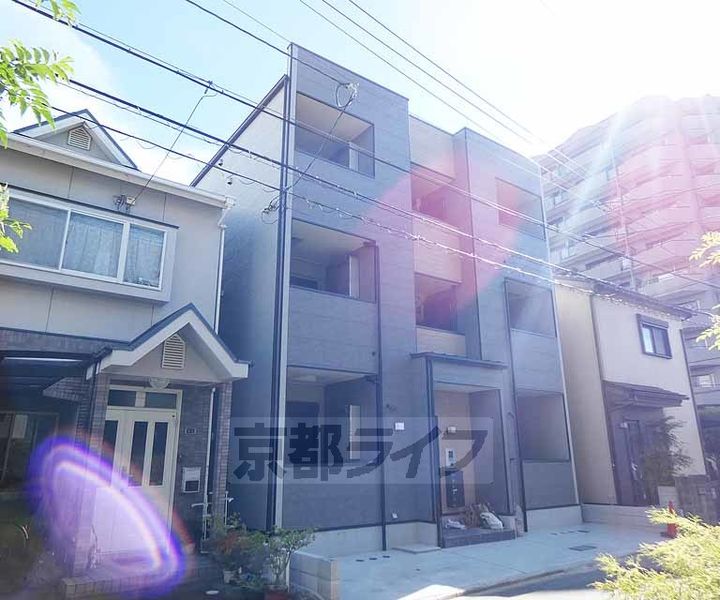 京都府京都市伏見区深草越後屋敷町の賃貸アパートの外観
