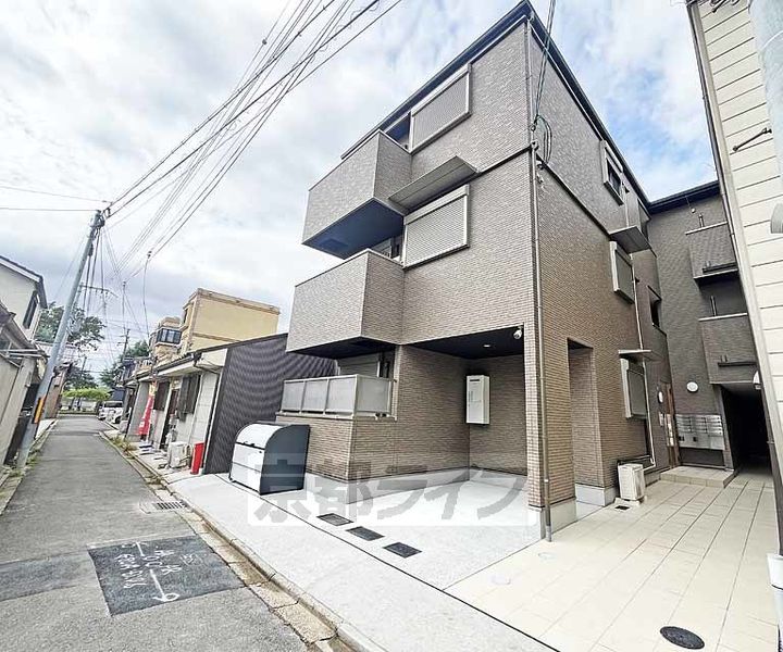 京都府京都市中京区壬生高樋町の賃貸アパートの外観