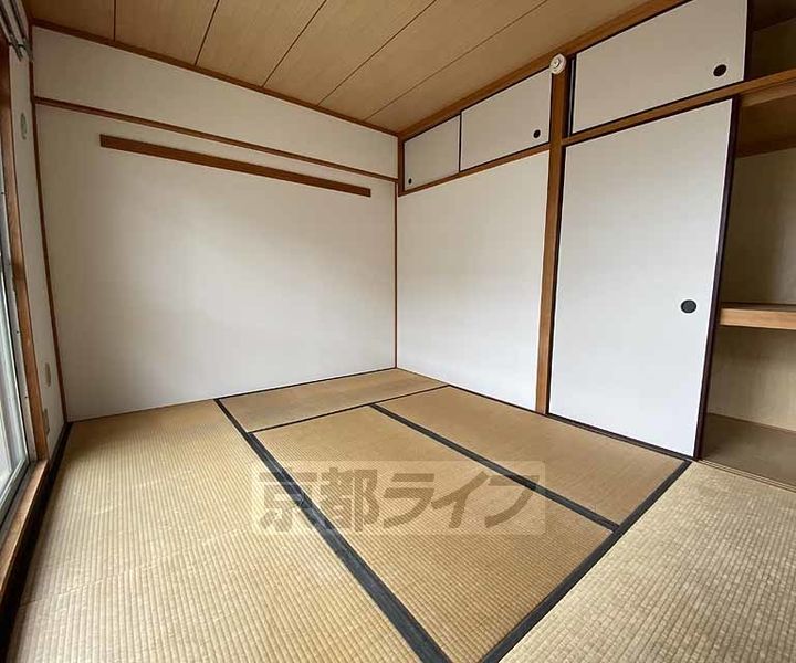 広沢市営住宅 若者子育て応援住宅 こと×こと2602の居間