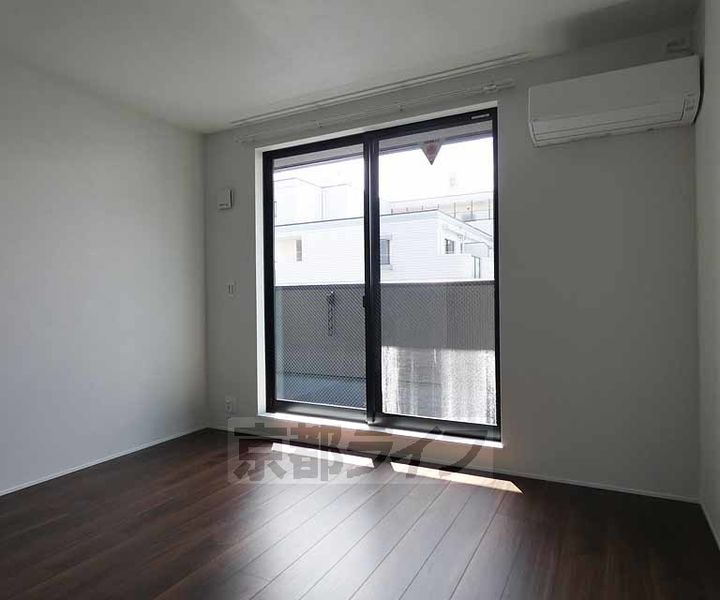 KOTOステージ龍大南302の居間