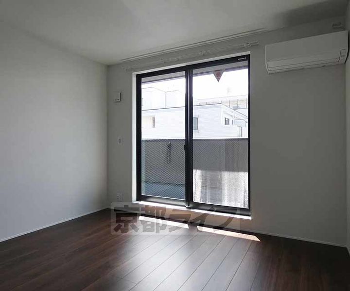 KOTOステージ龍大南302の居間