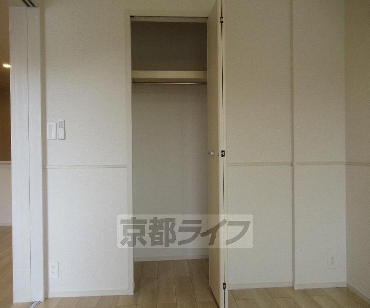 クレメント木津八ヶ坪A205の内装