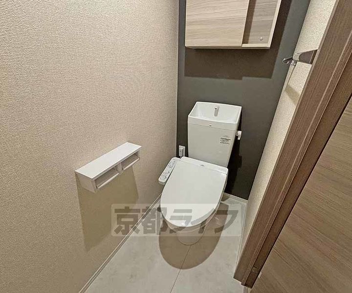 京都府京都市西京区下津林佃の賃貸アパートの内装