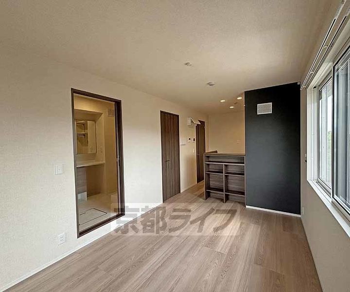 京都府京都市西京区下津林佃の賃貸アパートの居間