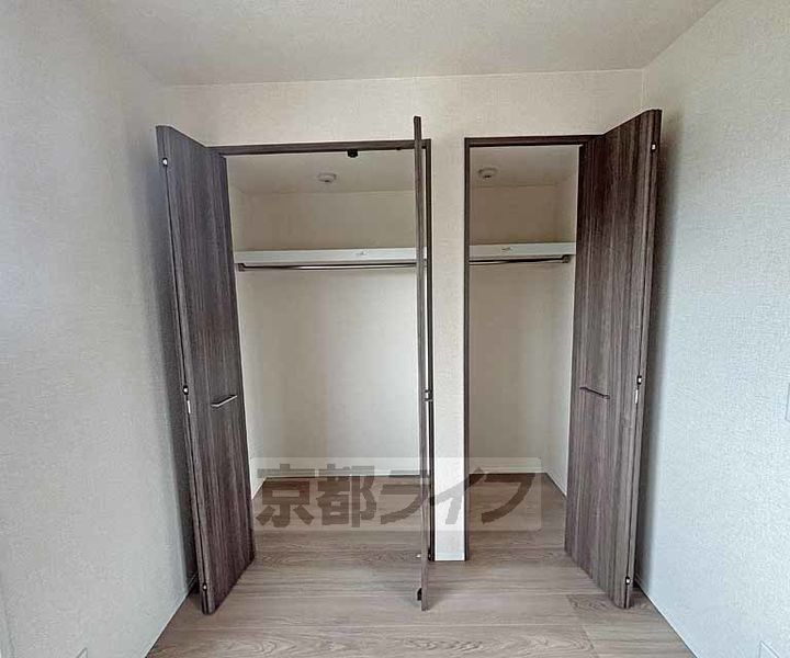 京都府京都市西京区下津林佃の賃貸アパートの内装