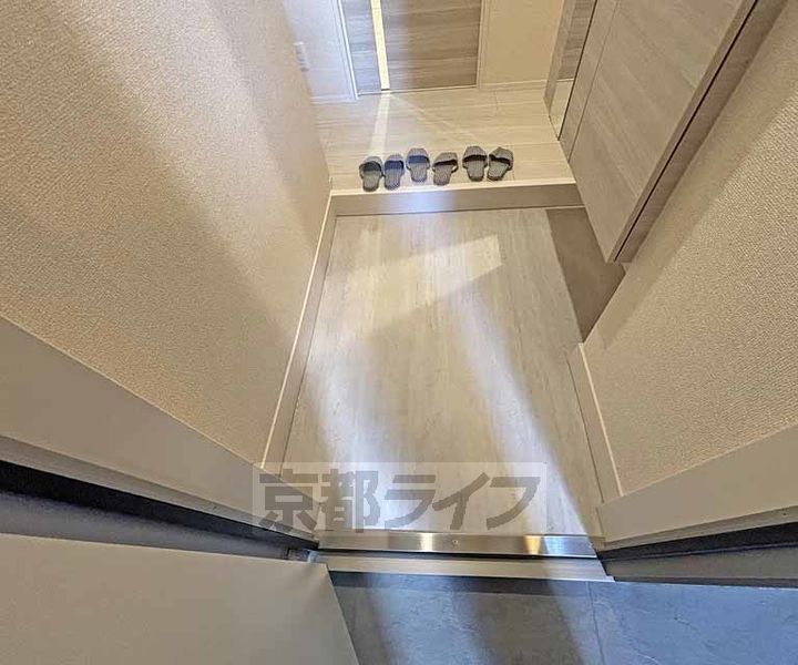 京都府京都市西京区下津林佃の賃貸アパートの玄関