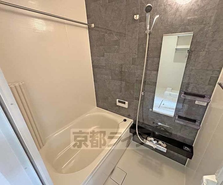 京都府京都市西京区下津林佃の賃貸アパートの風呂