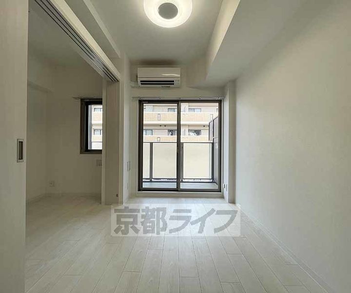 アドバンス京都クラッセの居間