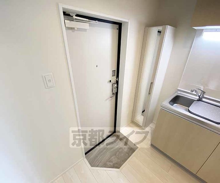 京都府京都市右京区太秦宮ノ前町の賃貸アパートの玄関