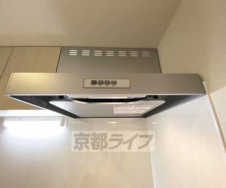 京都府京都市右京区太秦宮ノ前町の賃貸アパートのキッチン