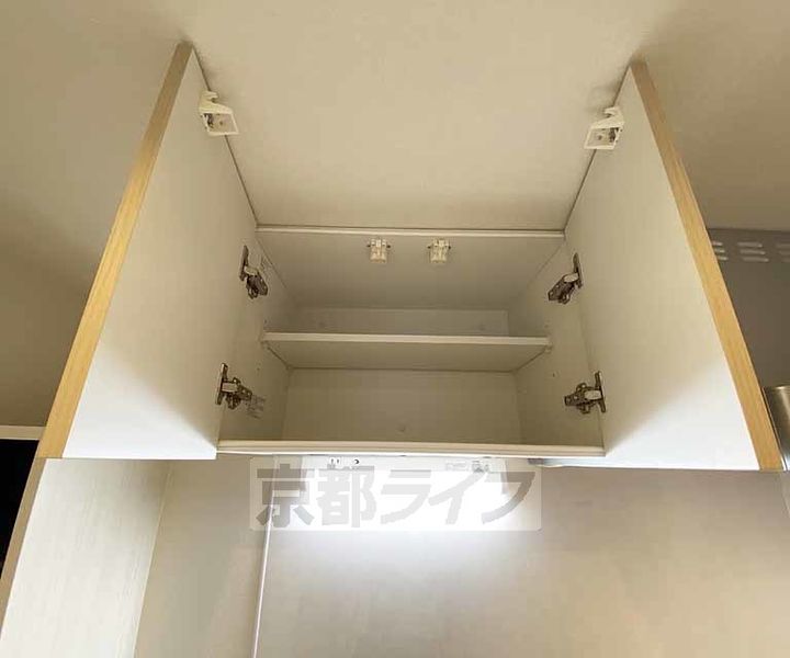 京都府京都市右京区太秦宮ノ前町の賃貸アパートのキッチン