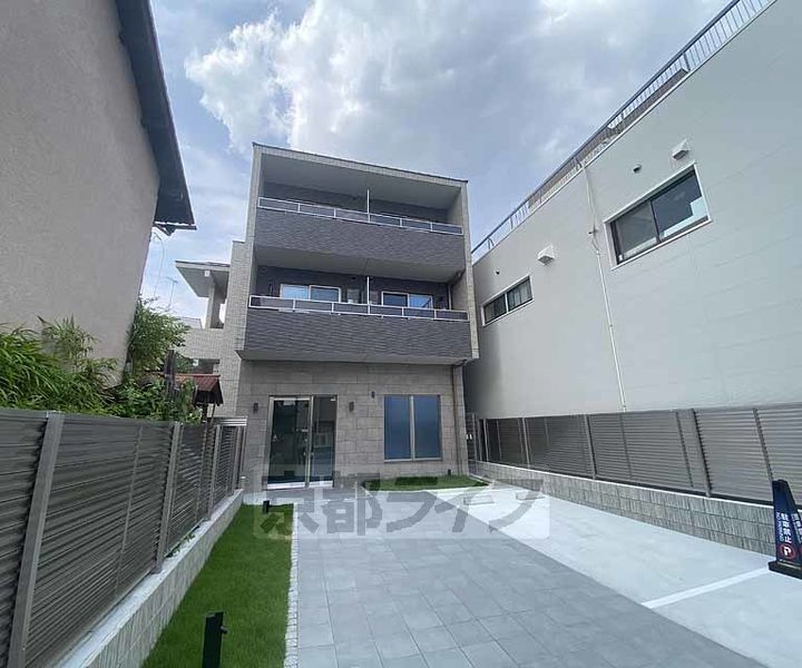 ベラジオワールドアイ京都円町の外観