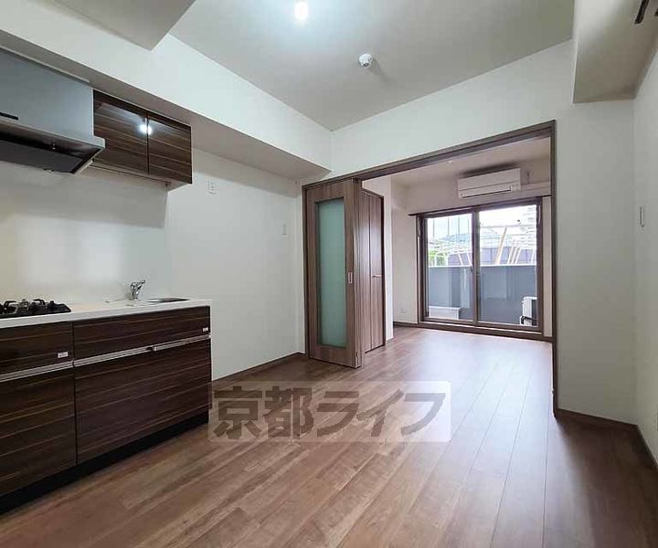 ベラジオワールドアイ京都円町の居間