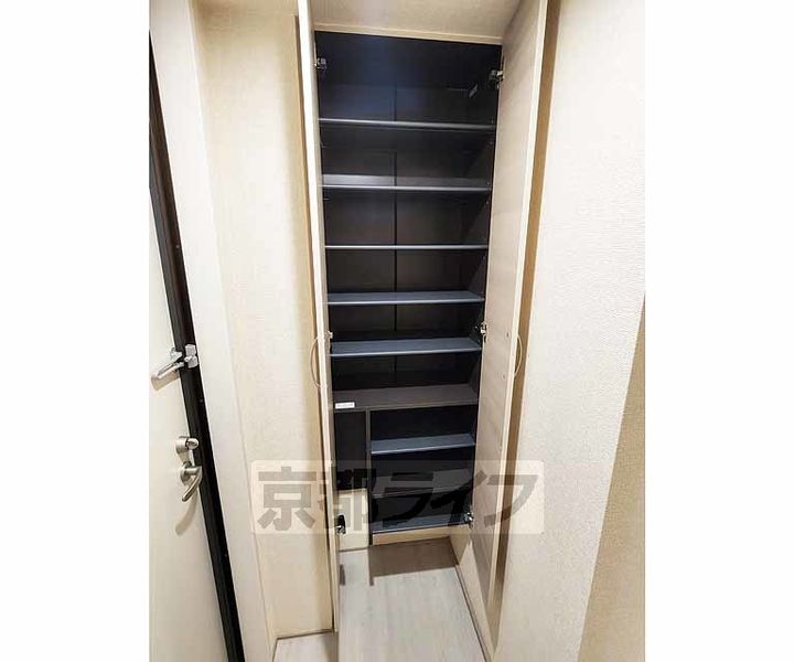 ヴァンソレイユ二条(仮称 D-ROOM京都市中京区西ノ京)の玄関