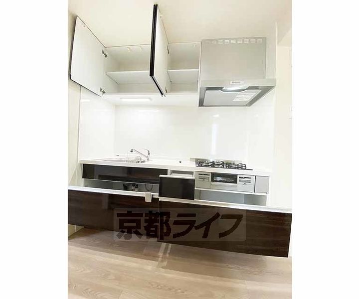 京都府京都市中京区西ノ京池ノ内町の賃貸アパートのキッチン