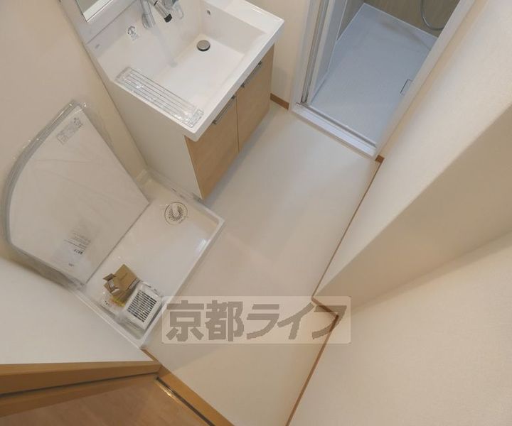 京都府京都市上京区元誓願寺通千本東入元4丁目の賃貸マンションの内装